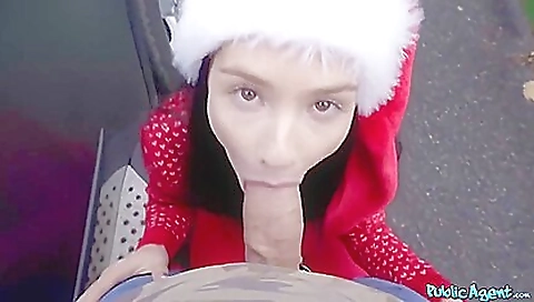 Hotie blowjob and cum-c darcead hos