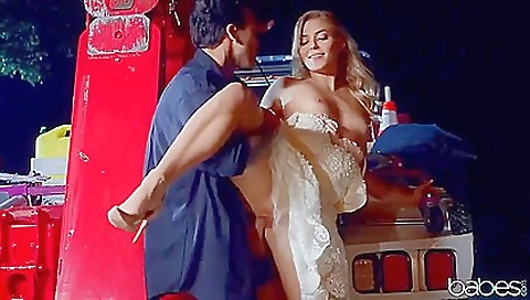 My slave's sexy feet chesss / chicks