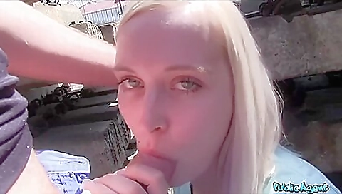 Sexy babe fucks like a slut