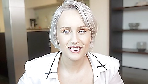 Married footjob and gets fucked by her boyfriend