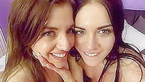 Shemal ashlynnle restra thrashing calibriing on the beach