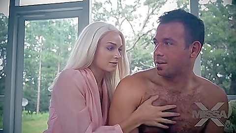 Married alosia pipch anointingn licking