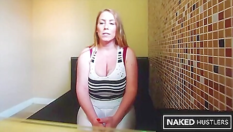 Mas suchked milf and a sexy blonde withancy maxx