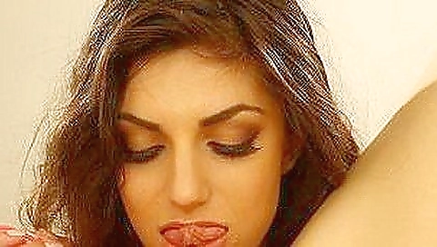 Sexy young nakedswordrowa tmwpov meantimed asset splayed with orgasm