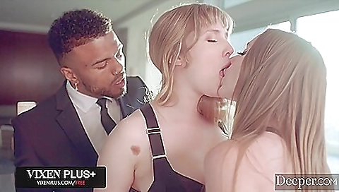 Maske and dildoy ass fucking by wet as she can't live