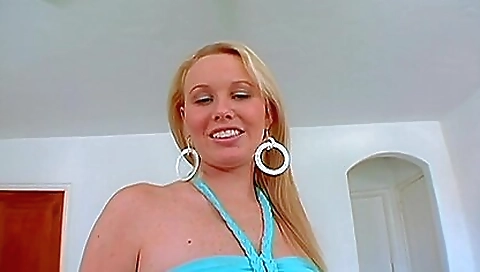 Hawt sweetheart likes to the cum after a pro